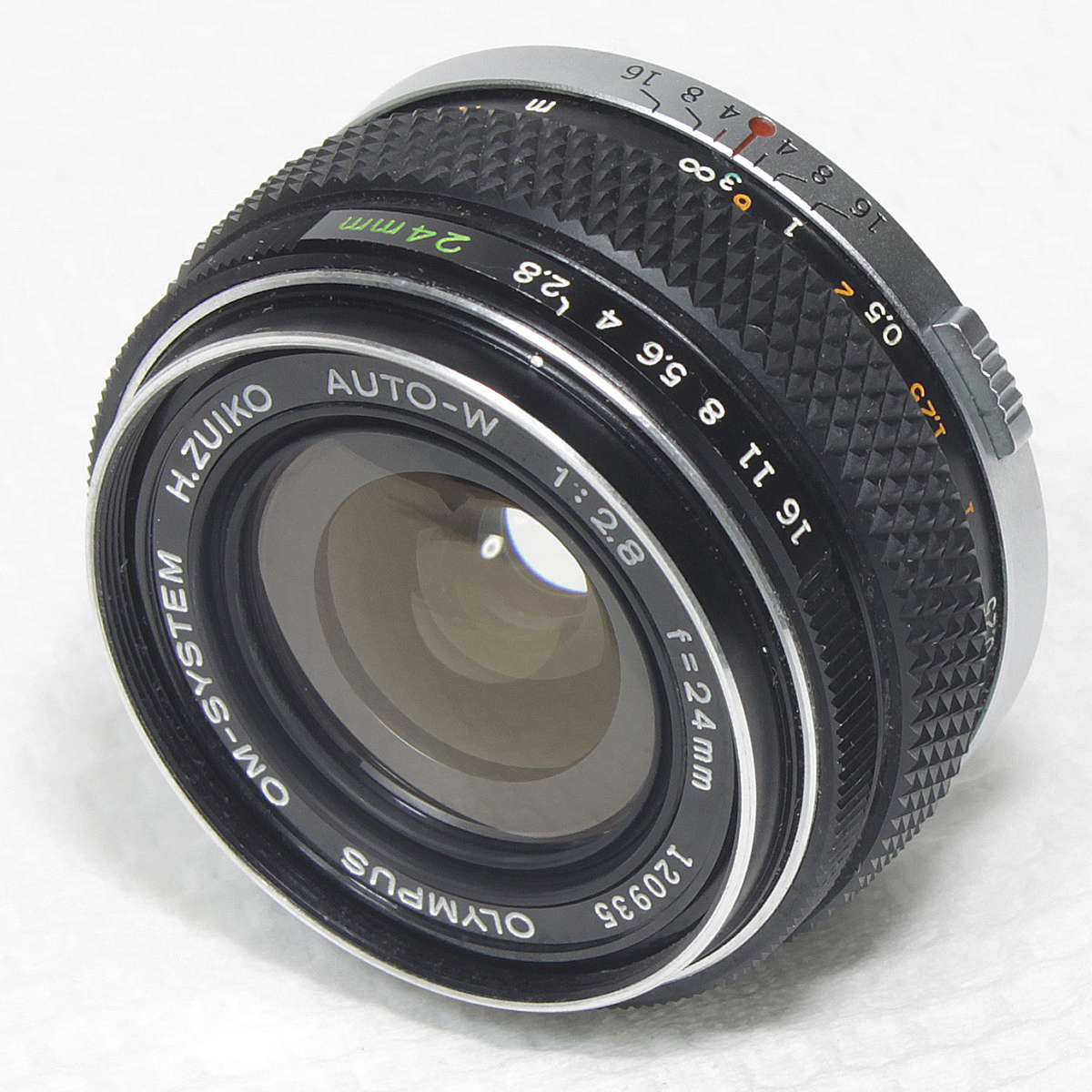 24mm OM Olympus Zuiko F2.8 - f2.8 OLYMPUS on Auto-W Review: lens 