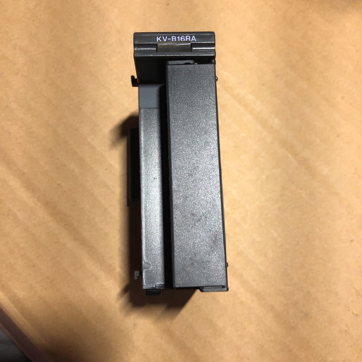 KEYENCE キーエンス シーケンサ KV-B16RA アウトプットモジュール 残6 プログラマブルコントローラ
