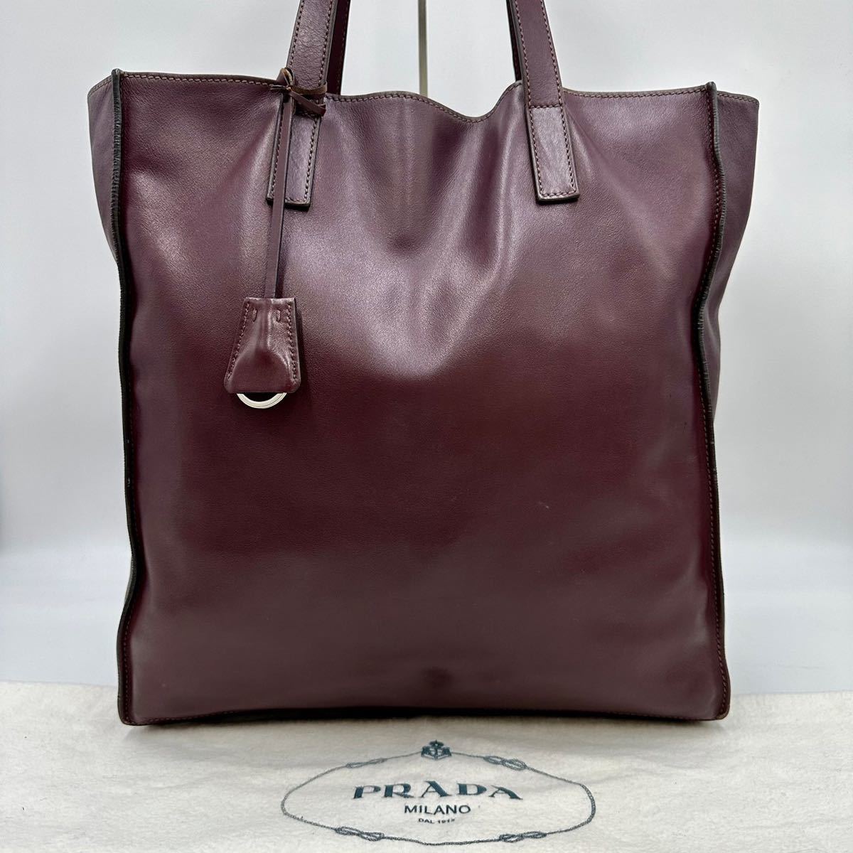 激レア 大容量 PRADA プラダ トートバッグ オールレザー 三角ロゴ 