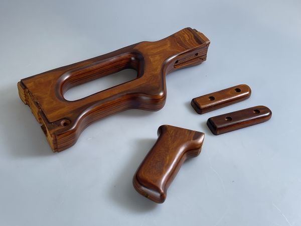 夏SALE】A&K 製 PKM 機関銃 電動ガン 用 ウッドストック グリップ