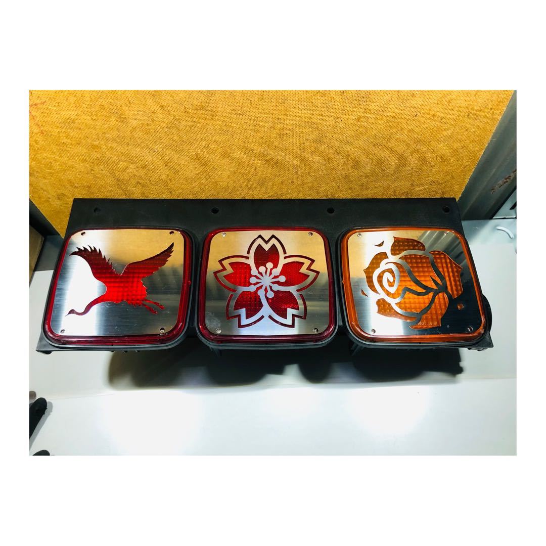 STK6-I-001 ICHIKOテールカバー 6枚 桜鏡面 イチコー デコトラ カスタムトラック　ステンレスアート