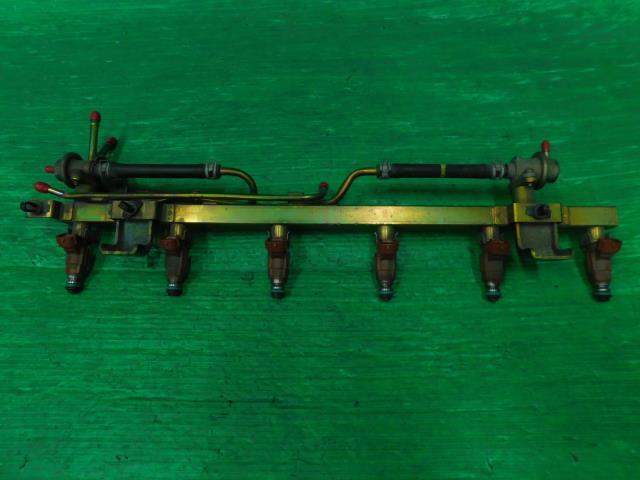 ローレル GF-HC35 インジェクター MEDALISTNAVIEDITION2 RB20DE KL0 BJB100 000 1911 16600-5L300