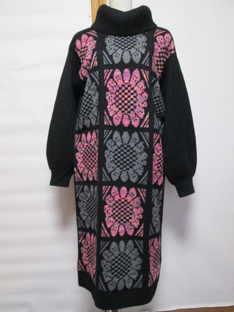 さいとうとよこ*斎藤都世子*ニットワンピース*長袖ワンピース*ニット*タートルネック*タートルニットワンピース*高級ニット