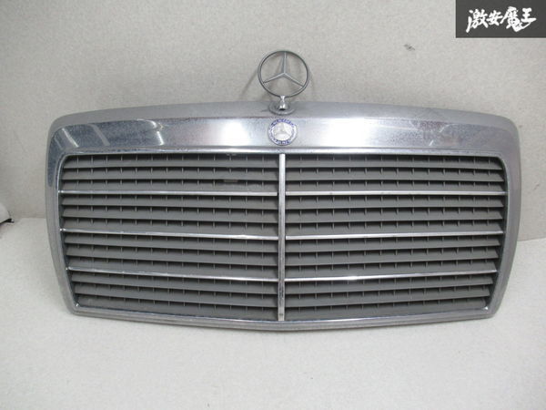 希少!! ベンツ 純正 W124 Eクラス フロント グリル ラジエーターグリル 外装 メッキ 124 888 02 23 即納 棚T W124 Eクラス ベンツ 取り外し 500E W124後期E320カブリオレ特注フル