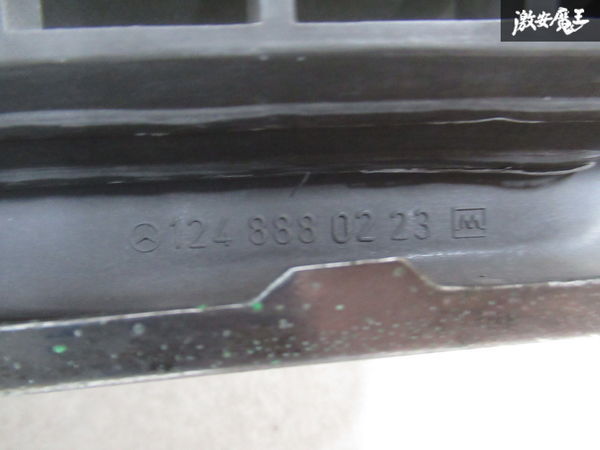 希少!! ベンツ 純正 W124 Eクラス フロント グリル ラジエーターグリル 外装 メッキ 124 888 02 23 即納 棚T W124 Eクラス ベンツ 取り外し 500E W124後期E320カブリオレ特注フル