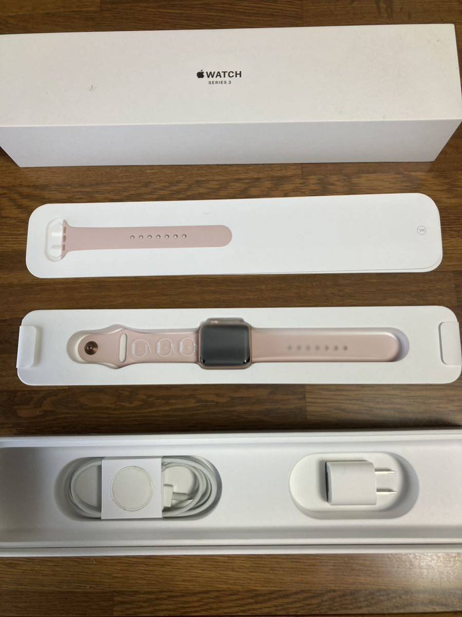 【最新作，本物保証】 Apple Watch Series 3 GPSモデル 38mm ゴールドアルミニウムケースとピンクサンドスポーツバンド(スマートウォッチ本体)｜売買されたオークション情報、yahooの商品情報をアーカイブ公開 - オークフ スマートウォッチ本体