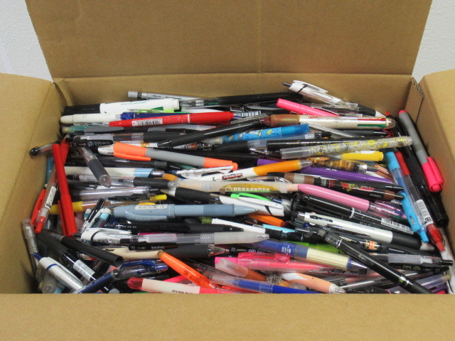 ■大量！ ペン類 まとめて1000本以上 シャープペン、ボールペン、マジック 総重量 約20㎏