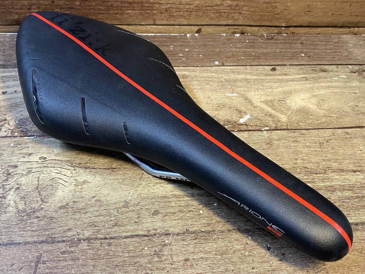 GM951 フィジーク Fizik アリオネ Arione 00 サドル 黒 クロモリレール 