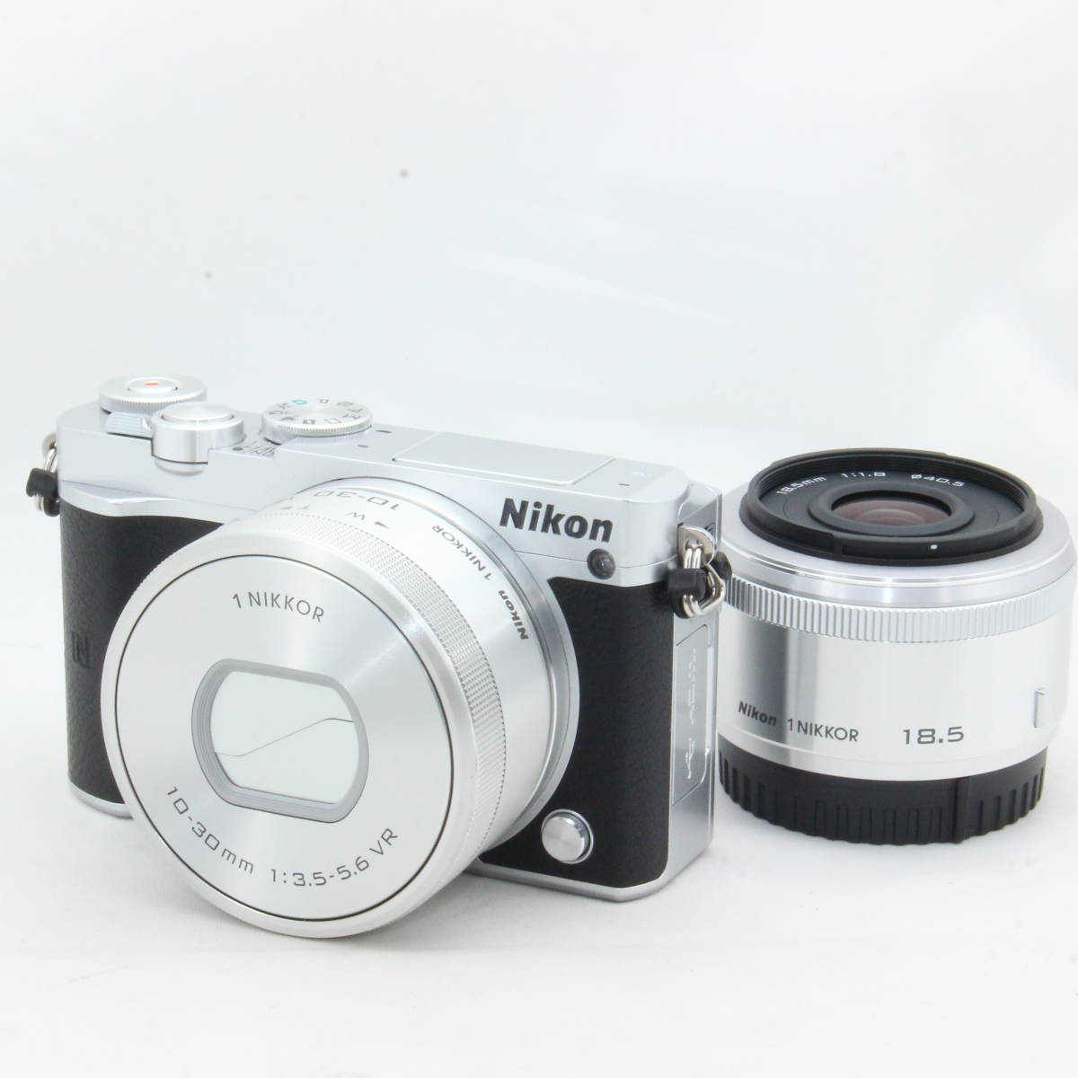 Nikon1 ミラーレス J5 ダブルレンズキット SILVER 【公式通販】