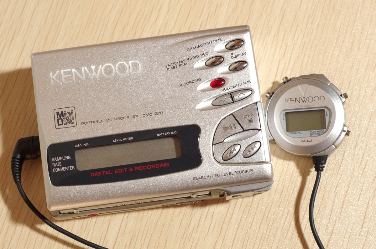 KENWOOD ポータブルMDレコーダー　DMC-G7R (ジャンク品) ジャンク品KENWOOD ポータブルMDレコーダー DMC-G7R シルバー KENWOOD