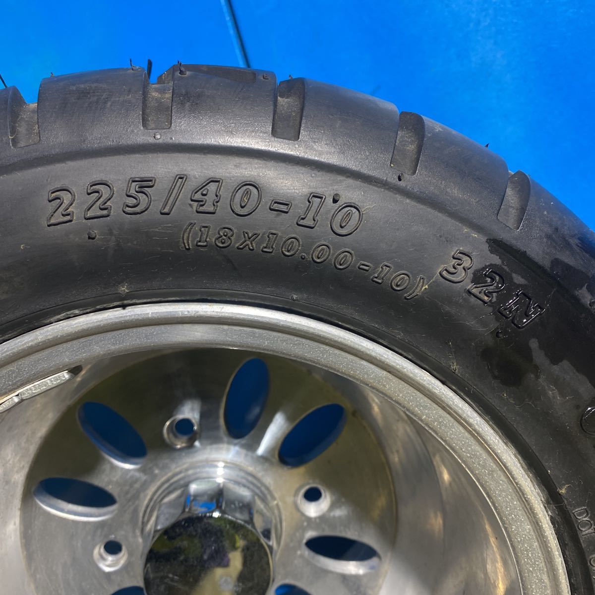 on タイヤ Tyre Racer Innova シエラ 岐阜発　225/40-10(18×10.00-10) 二本