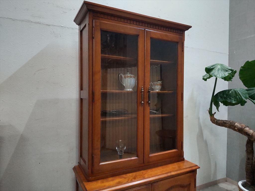 美品『Daniel』横浜ダニエル コーナーキャビネット キャビネットRWcab3