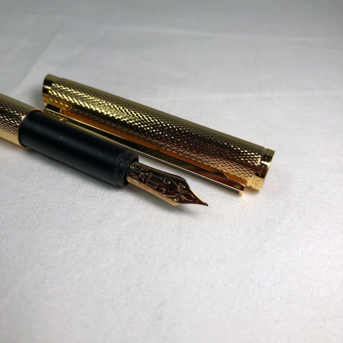 ダンヒル 14Kペン先 ゴールド 万年筆（箱付き） Dunhill - K横003