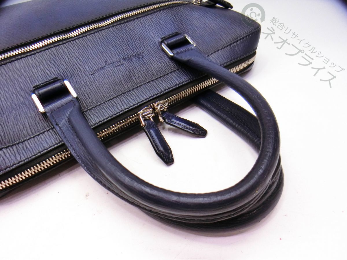 フェラガモ ビジネスバッグ フェラガモ Ferragamo 黒 牛革 ショルダー