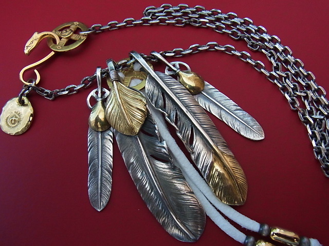 驚きの破格値，高品質 goro's 全金多数付き 早い者勝ち 先金特大フェザー&上金特大フェザー 王道フェザーセット4枚セット 全金太陽メタル L 程度良(ネックレス、ペンダント、チョーカー)｜売買されたオーク ネックレス、ペンダント、チョーカー