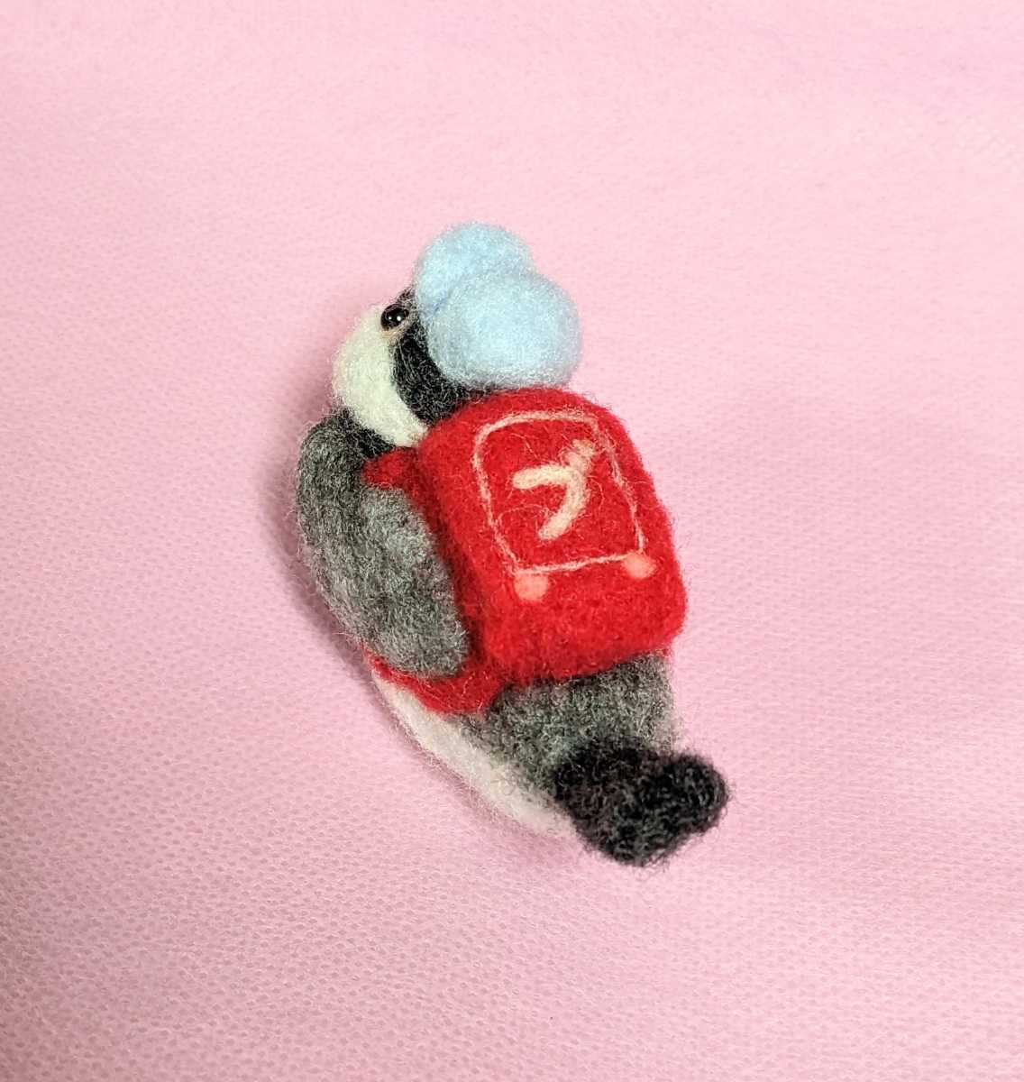 文鳥　羊毛フェルト　配達員の文鳥さん_3