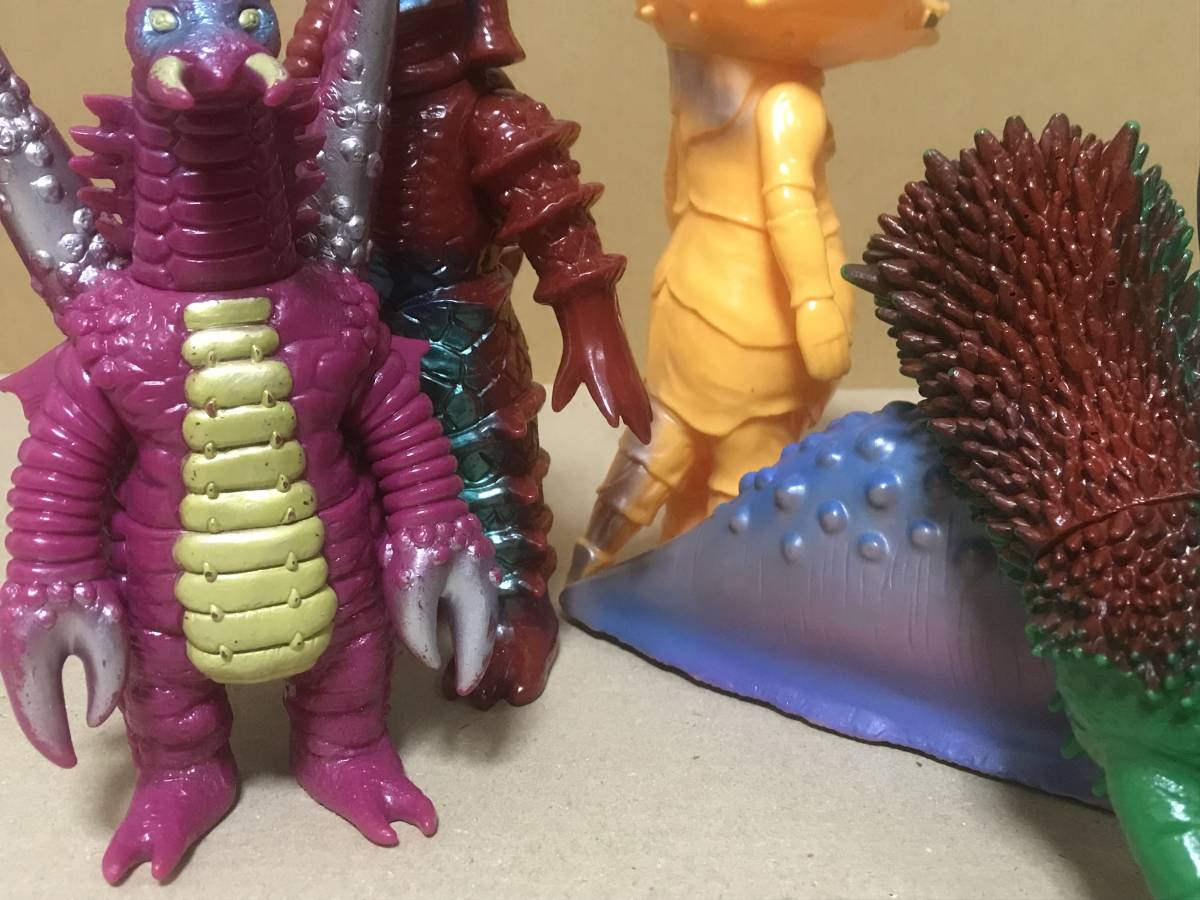 ウルトラ怪獣シリーズ ソフビセット バンダイ ナメゴン ガラモン 