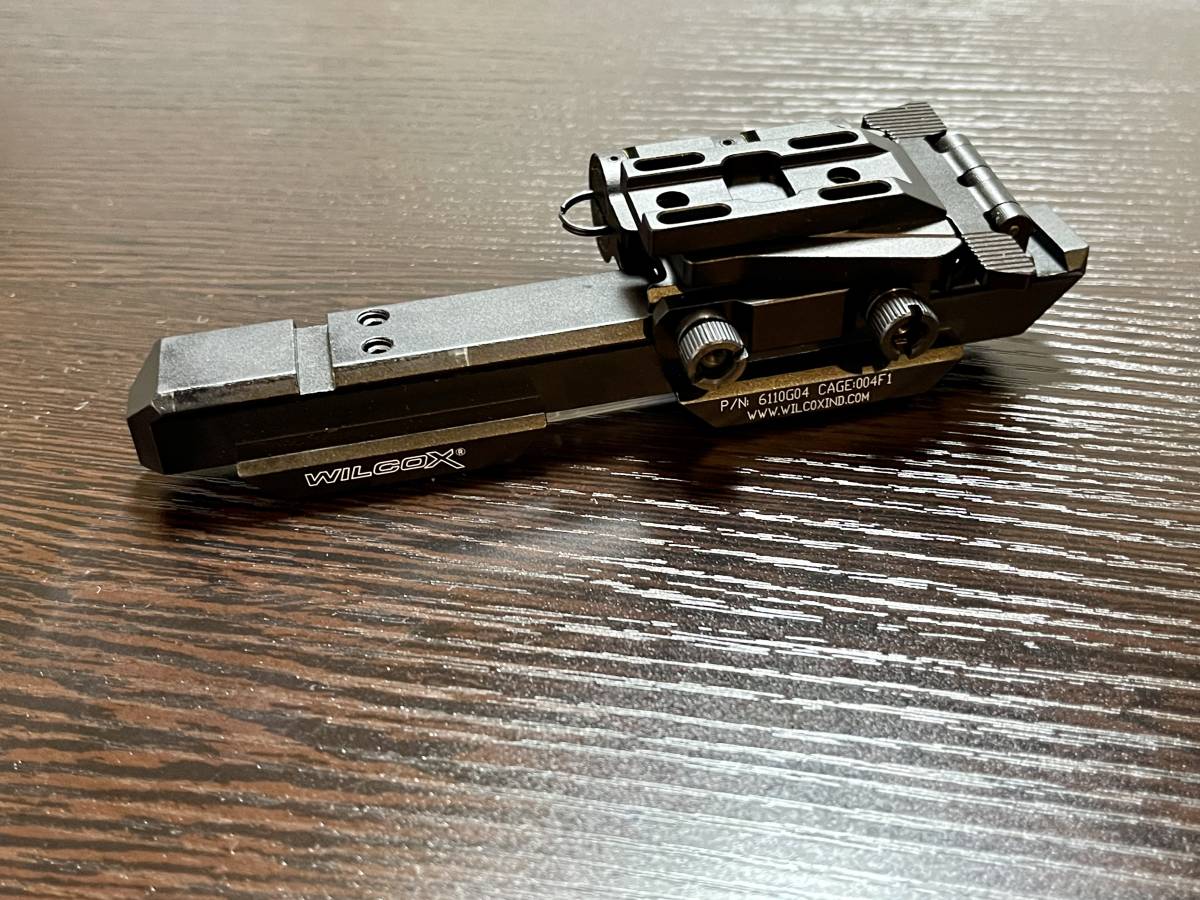 Wilcox タイプ EOTech サイドフリップ マウントベース BK (美品)
