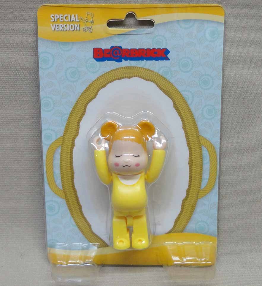 ベアブリック 赤ちゃん 黄色服 グリーティング 未開封 メディコムトイ