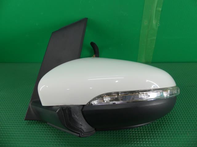 VW ゴルフトゥーラン DBA-1TCTH 左ドアミラー サイドミラー TSI ハイライン