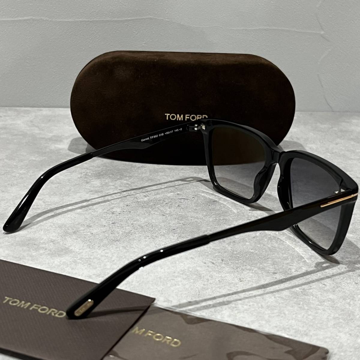 送料無料】【正規品・新品】TOMFORD トムフォード TF862 FT862 01B  