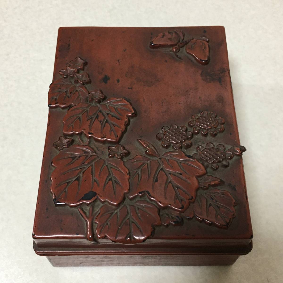 【357】鎌倉彫　ひまわり　向日葵　文箱　小物入れ　木製　漆工芸　