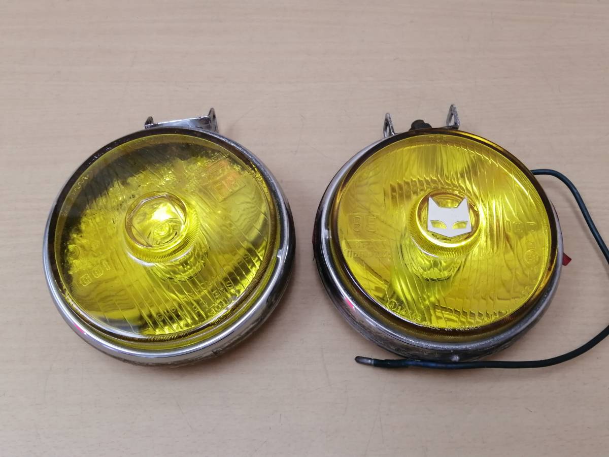 ○23020802　Marchal 819　マーシャル　フォグランプ　セット　イエロー　ドライビングランプ　ロードランプ　現状　/旧車