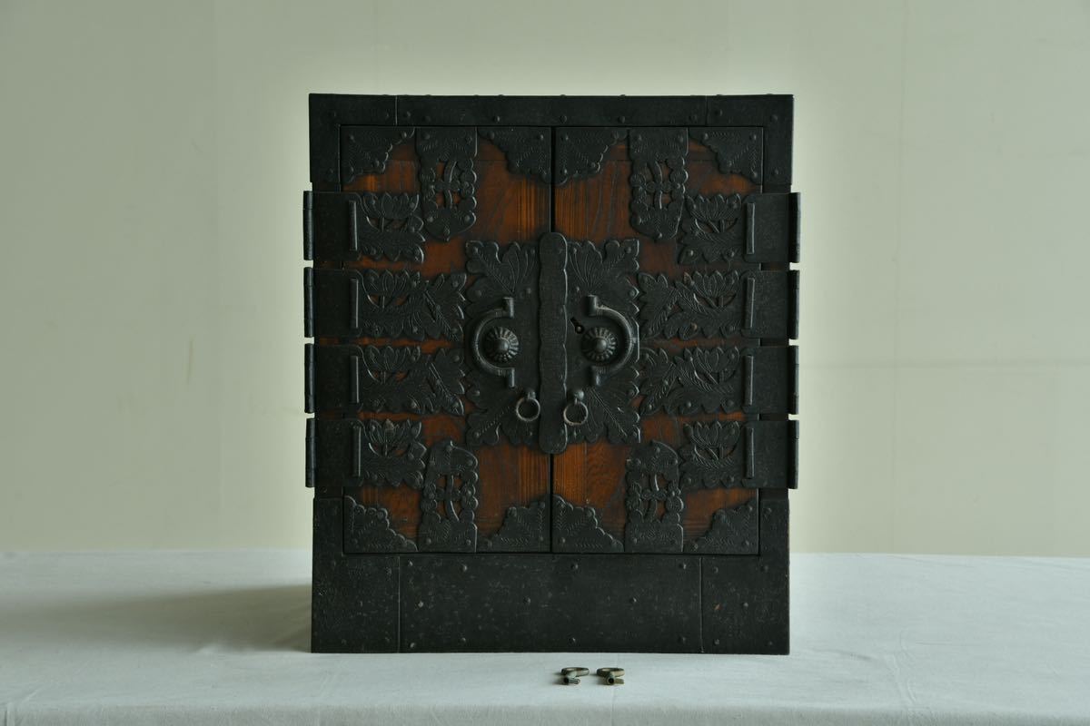 2026年最新Yahoo!オークション 【古美術】船箪笥 時代箪笥 舟金庫 古