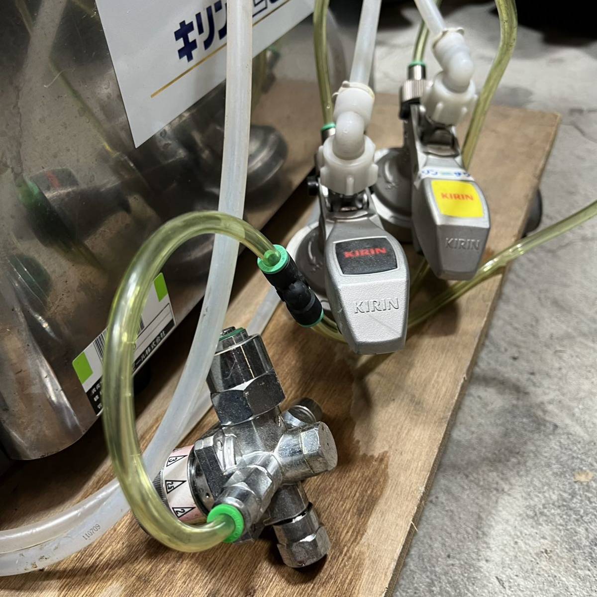 ホシザキ/生ビールディスペンサー/DBF-K40WA//2コック/ ホシザキ 二口