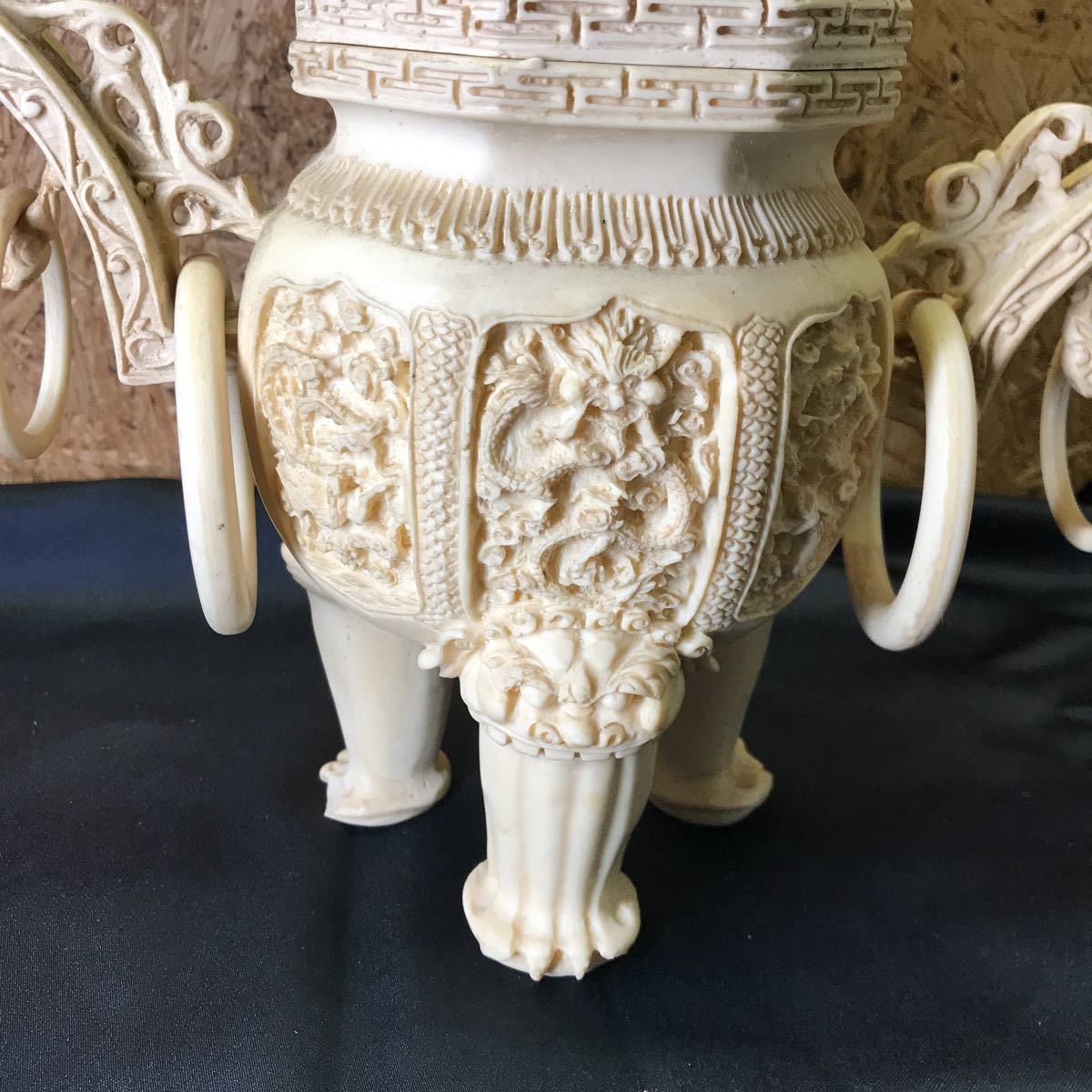 中国仏教美術本象牙龍彫刻三足香炉乾隆在銘銀象嵌台座