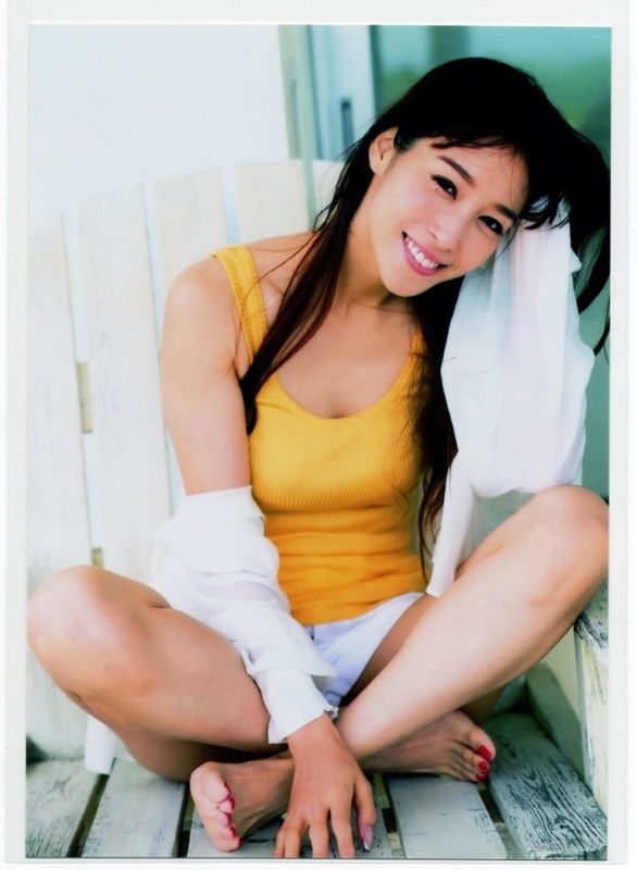 鷲見玲奈直筆サイン入り生写真