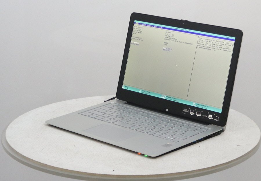 SONY SVF13N19DJS VAIO　Core i5 4200U 1.60GHz 4GB 128GB(SSD)■1週間保証