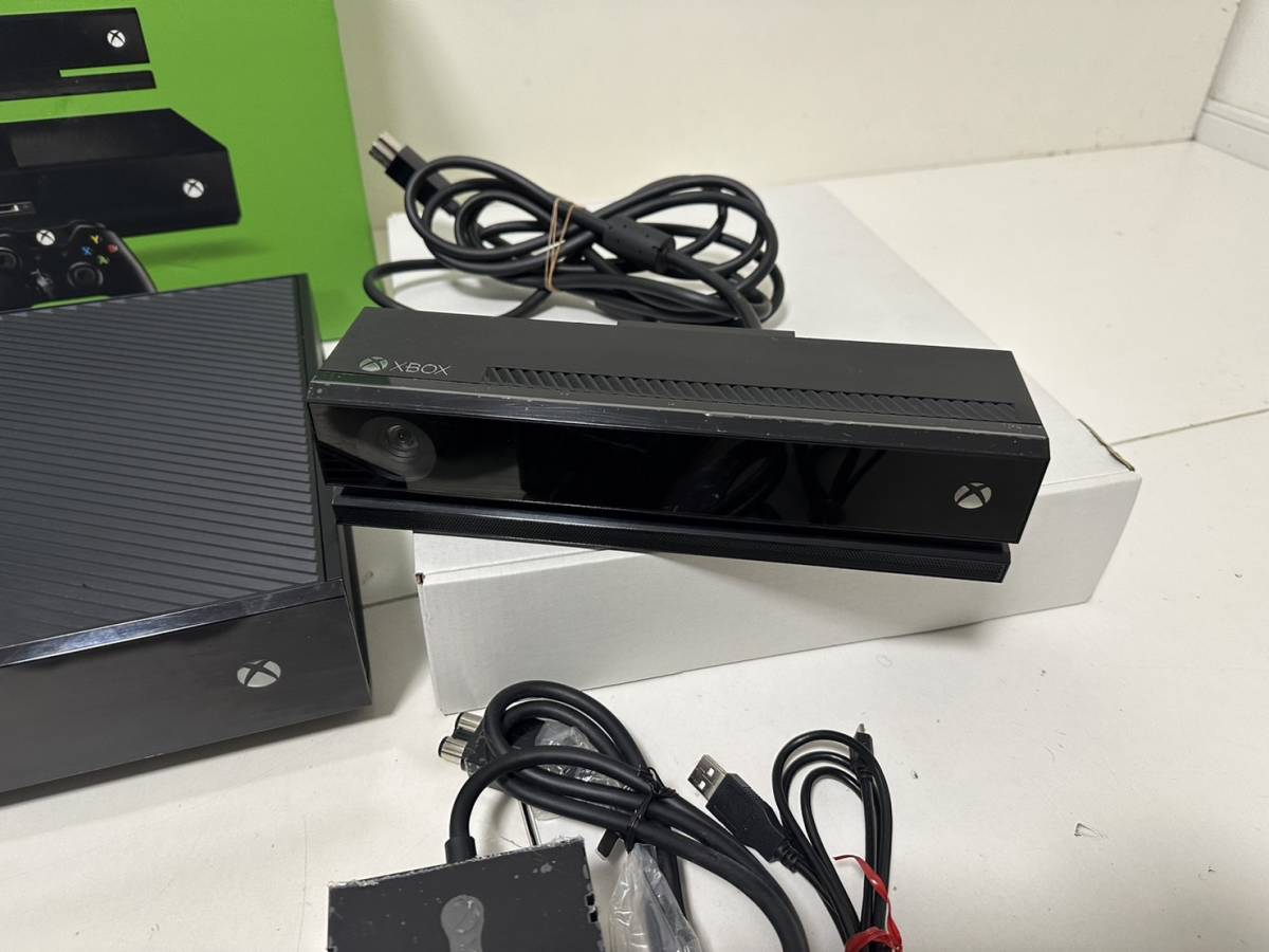 ほぼ完品】【Microsoft Xbox One 本体 コントローラー Kinect キネクト 
