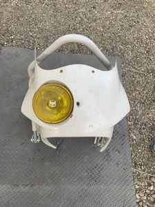 GPZ400R カウルのYahoo!オークション(旧ヤフオク!)の相場・価格を見る 