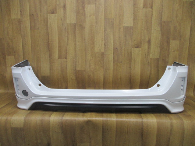 専用商品です C7/ ZWR80/ZRR80/ZRR85ヴォクシー/ノア/エスクァイア純正リアバンパー