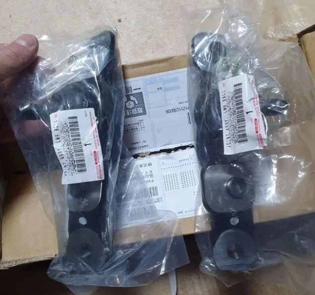 トヨタ純正新品】TOYOTA 未使用品 ☆超希少品☆ セルシオ30 UCF30 