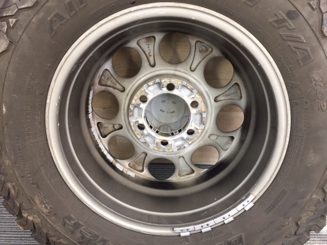 新潟発 トヨタ FJクルーザー ブラックカラーパッケージ 純正ホイール