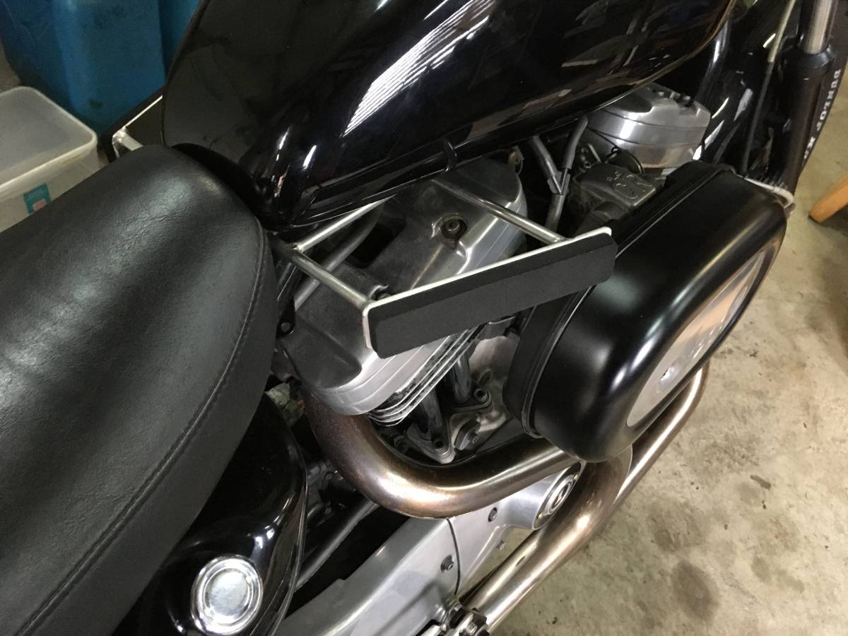 ～０３スポーツスター用 　ニーグリップバー（ニーアシストプレート）_7