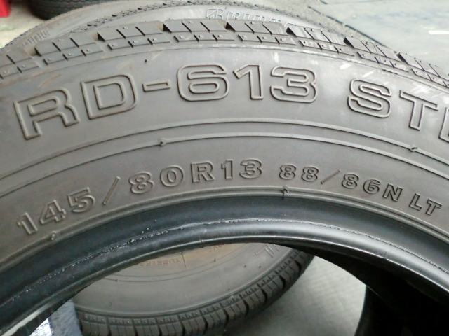 限定SALE，新品 ダイナ　トヨエース等　新品時のイボイボまだ見えます　ブリヂストン　RD-613　2022年製　145/80R13　88/86N　LT　4本セットA-4⑨