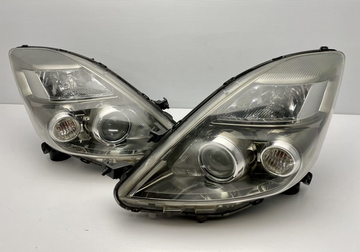 アイシス HID ヘッドライト 純正 ANM10 トヨタ 左右セット 左右 前期
