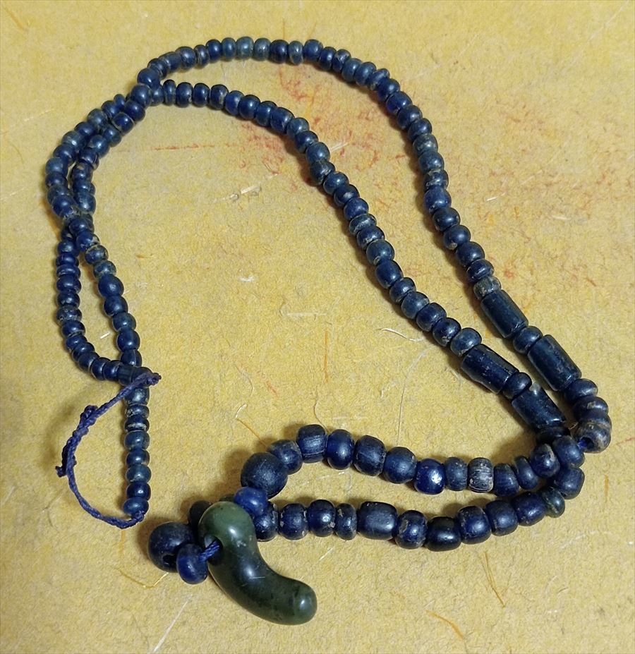 古墳時代 碧玉 勾玉 古グラス ネックレス 古代装身具 保証品 東京国立博物館