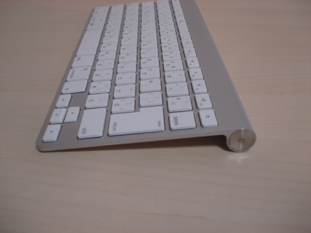 [送料無料 即決] Apple Bluetooth ワイヤレスキーボード A1314 USED