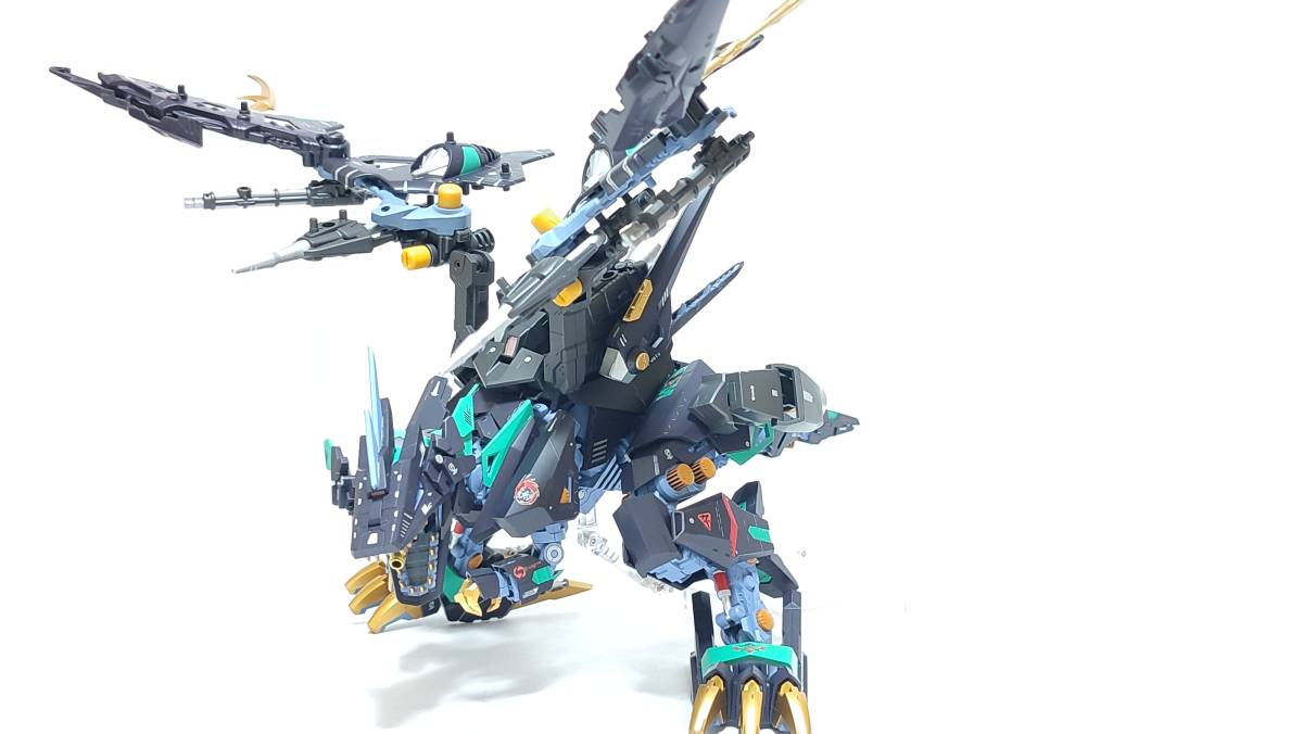コトブキヤ HMM ゾイド バーサークフューラー 塗装済完成品 塗装 ミキシング 改造】 コトブキヤ HMM バーサークフューラー空中戦