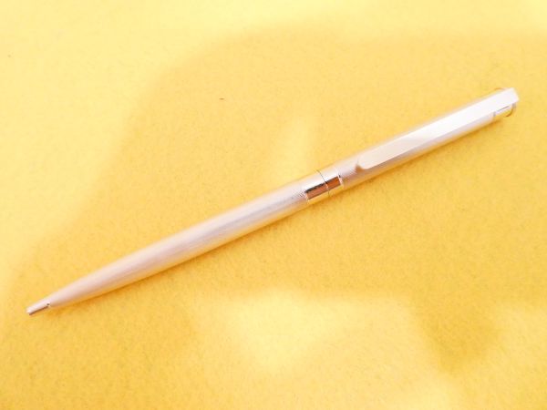 激安大特価，送料無料 N-7 MONTBLANC モンブラン ボールペン 詳細不明 @送料520円(モンブラン)｜売買されたオークション情報、yahooの商品情報をアーカイブ公開 - オークファン モンブラン