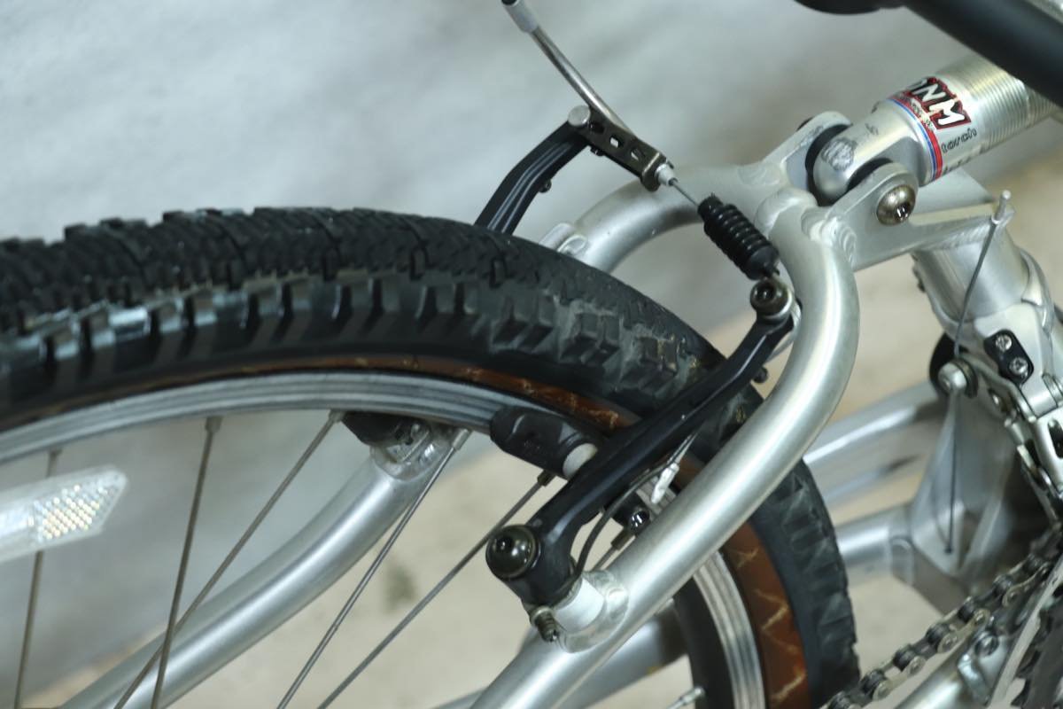 □PEUGEOT プジョー TOMBATT 26インチMTB SHIMANO 3X8S サイズM 2003 