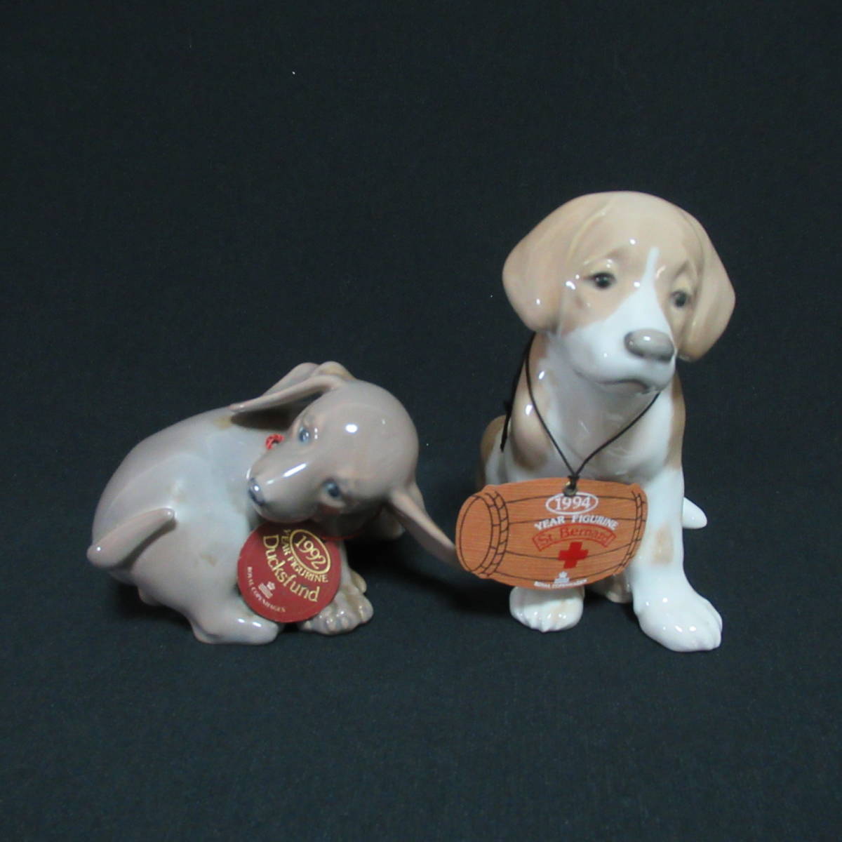 H【1821557-168】ロイヤルコペンハーゲン フィギュリン 犬 2匹 陶器 