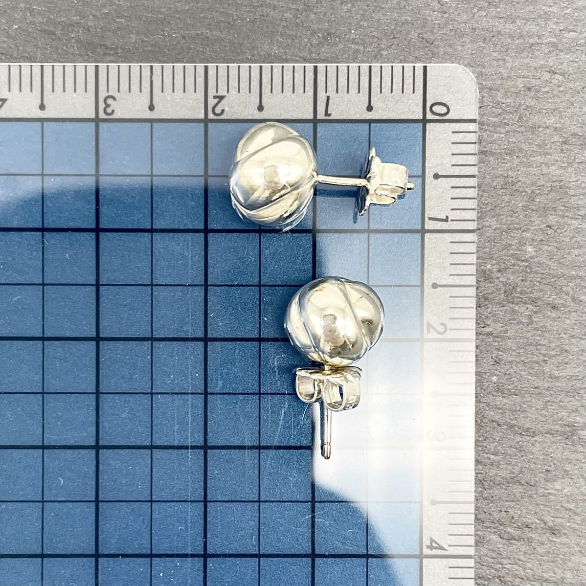 廃盤品】 ティファニー ノット ボール シルバー ピアス Tiffany & Co