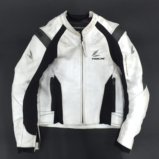 RS TAICHI RSタイチ レザージャケット Mサイズ 美品 RS TAICHI RSタイチ レザージャケット Mサイズ 美品
