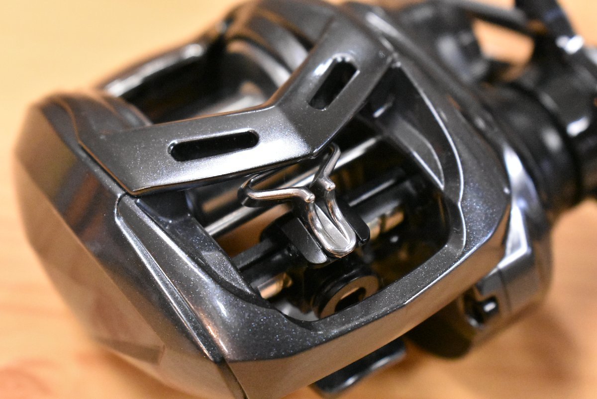 程度良好品】ダイワ 20 アドミラ A 100XHL 左 DAIWA ADMIRA A 100XH L