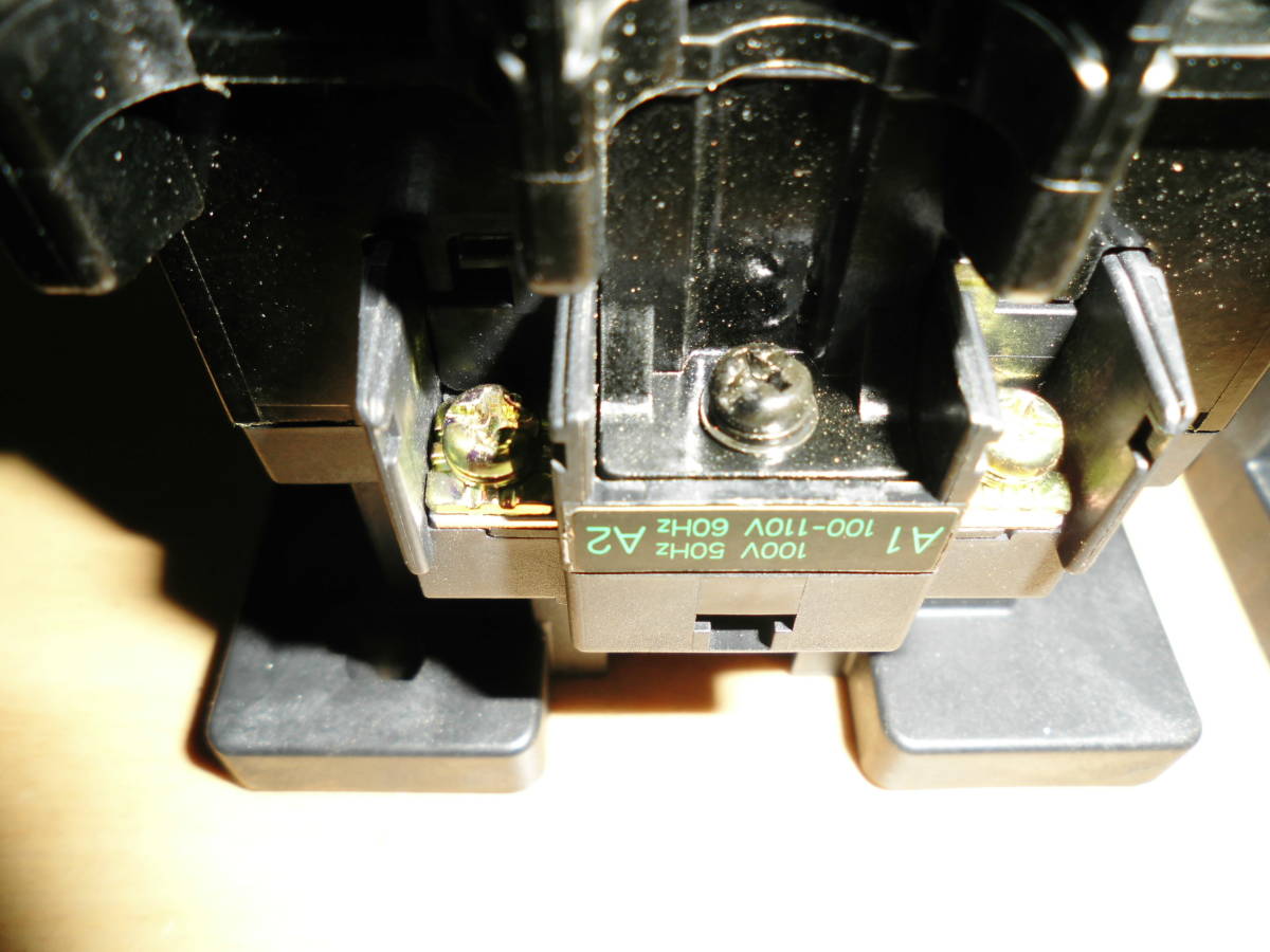 富士電機　電磁接触器　コンタクタ　マグネットスイッチ　SC-N2S　SW-N2S コイルAC100V 可逆　2個セット　数回仕様、稠子品_4